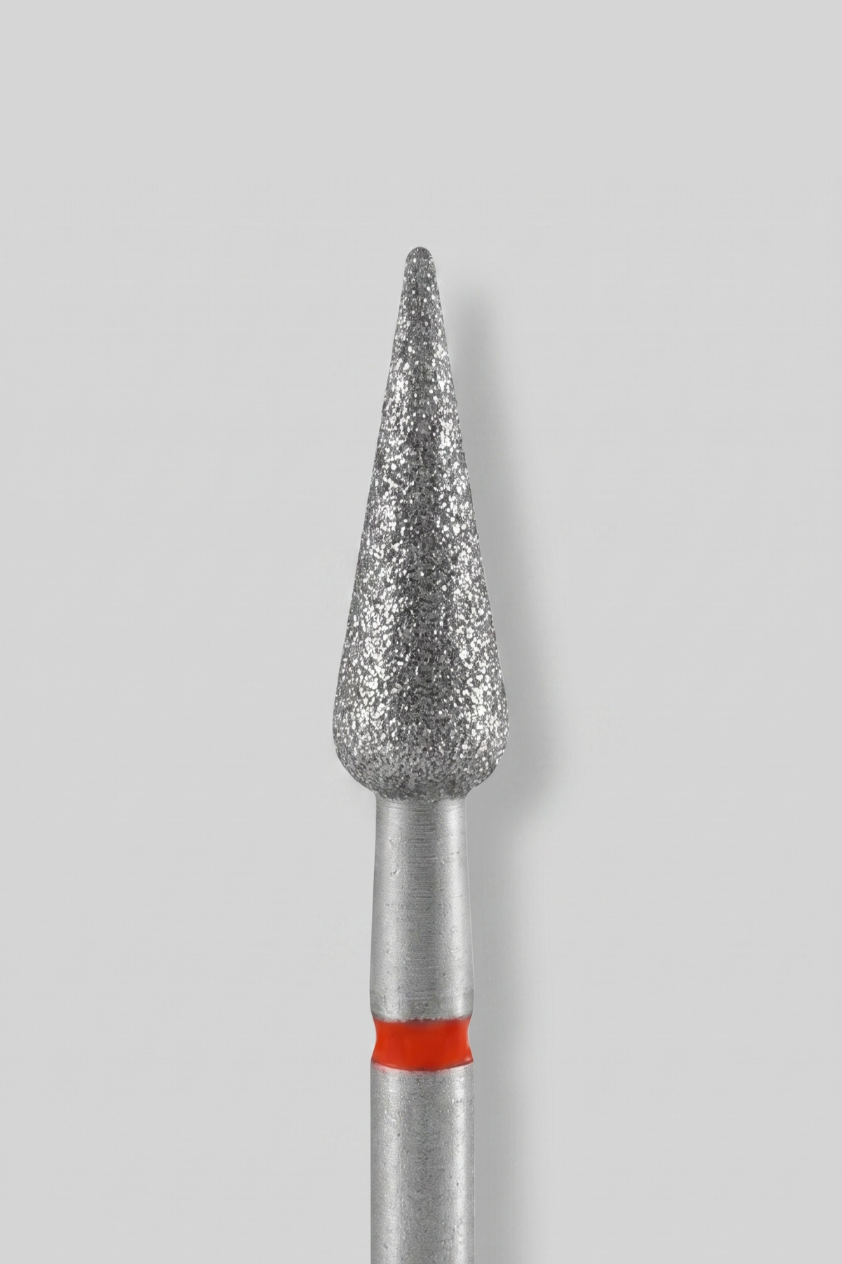 Afgeronde cone spitsvormig rood
